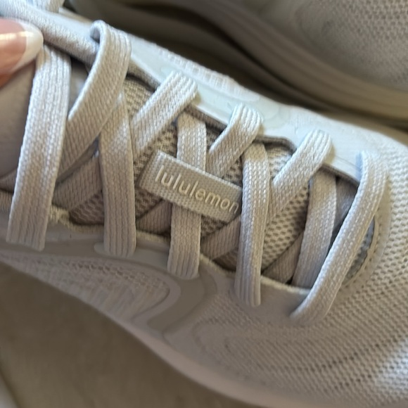 Lululemon Shoes 9.5 - Picture 7 of 9